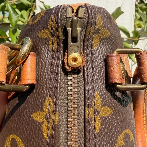 Louis Vuitton Nano Speedy - Picture 2 of 16